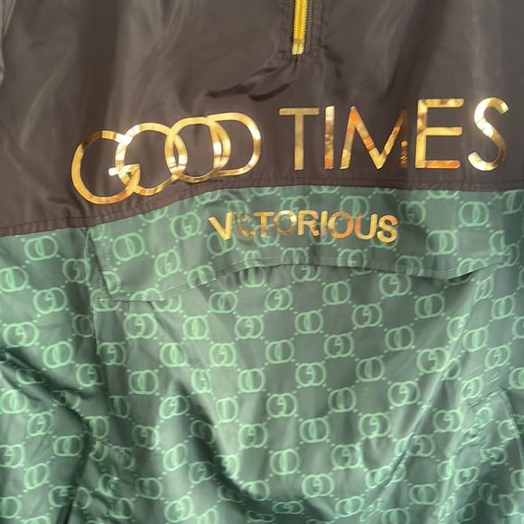 Good Times Victorious quarter zip pullover - Picture 2 of 11